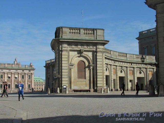 площадь-перед-дворцом