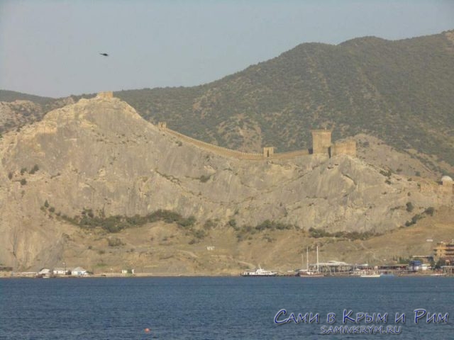 Генуэзская-крепость-с-моря