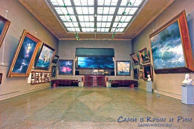 Выставочный зал галереи Айвазовского