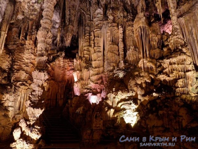 Чудесный потолок Мамонтовой пещеры