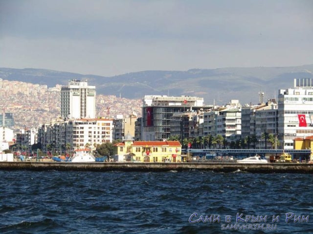 Вид с моря на Измир