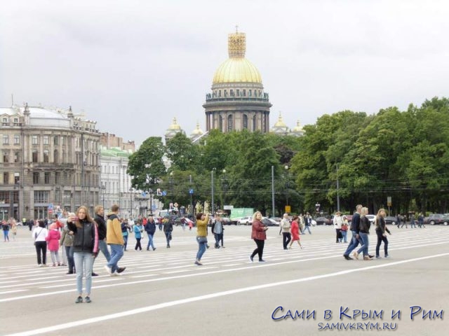 Площадь-перед-Зимним-Дворцом