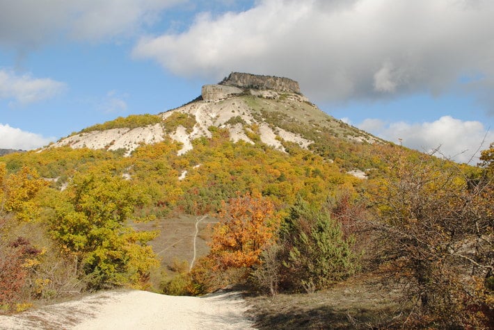 Вид на Тепе-Кермен перед подъемом