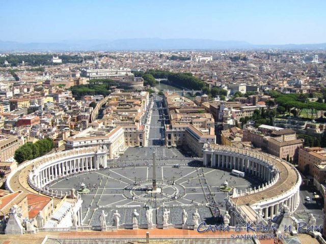 Вид сверху на Площадь Святого Петра