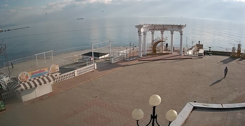 Набережная алушты сегодня фото