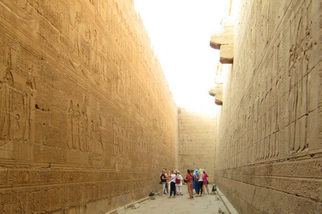 В застенках египетских храмов