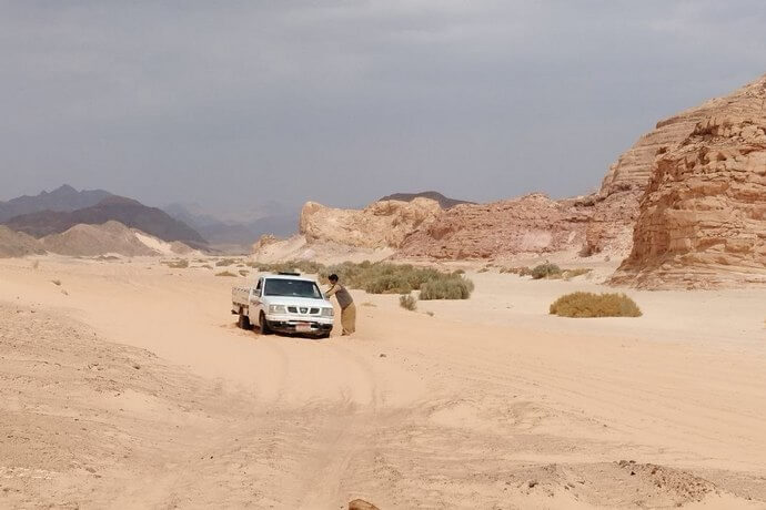 В пустыню на джипе