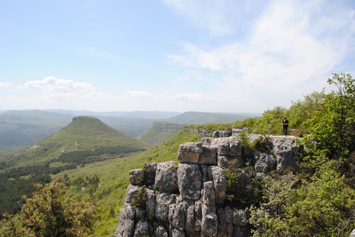 Вид на Тепе-Кермен со стороны Чуфут-Кале