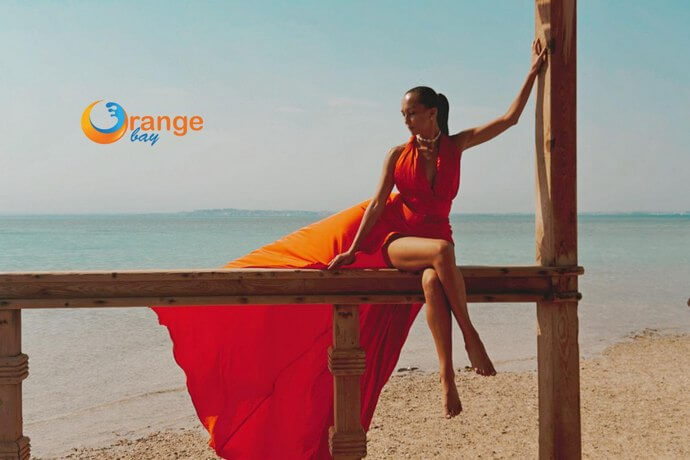 Летящее платье на Оранжевом острове