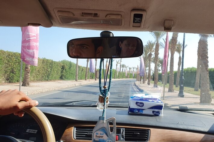 Таксист в Хургаде