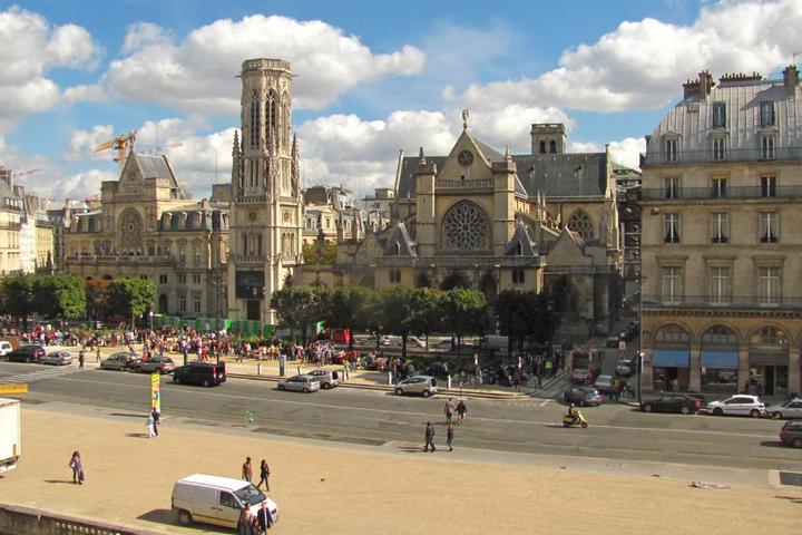 Вид из окон дворца Лувр